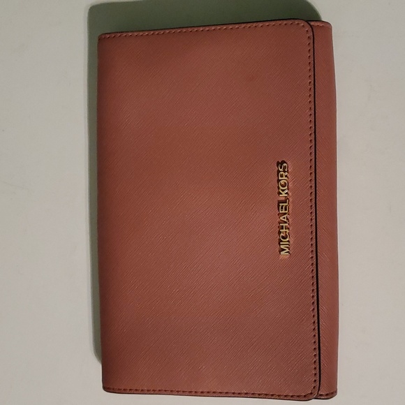 Michael Michael Kors women's mauve color large purse wallet - Picture 1 of 6